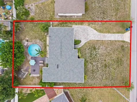 3712 30th Avenue N St Petersburg FL 33713
