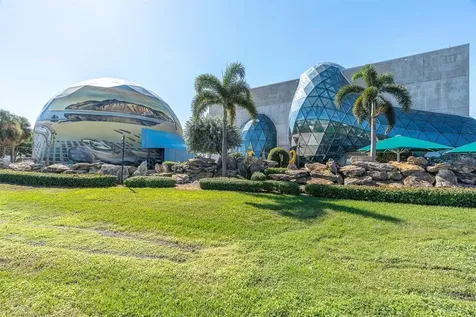 210 5th Avenue S St Petersburg FL 33701