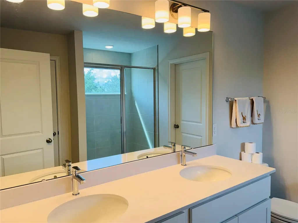 6943 Five Oaks Drive Harmony FL 34773
