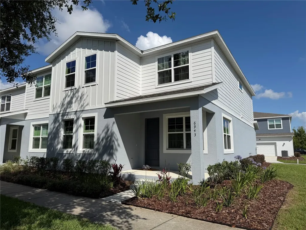 6943 Five Oaks Drive Harmony FL 34773