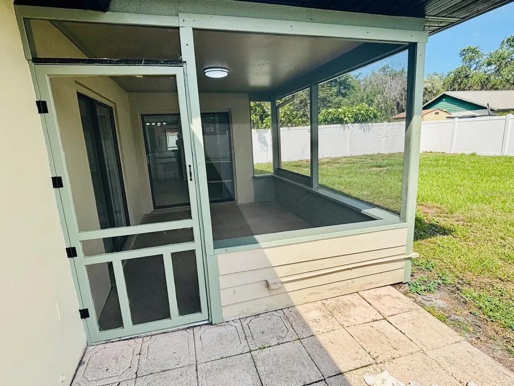 9467 Montello Drive Orlando FL 32817