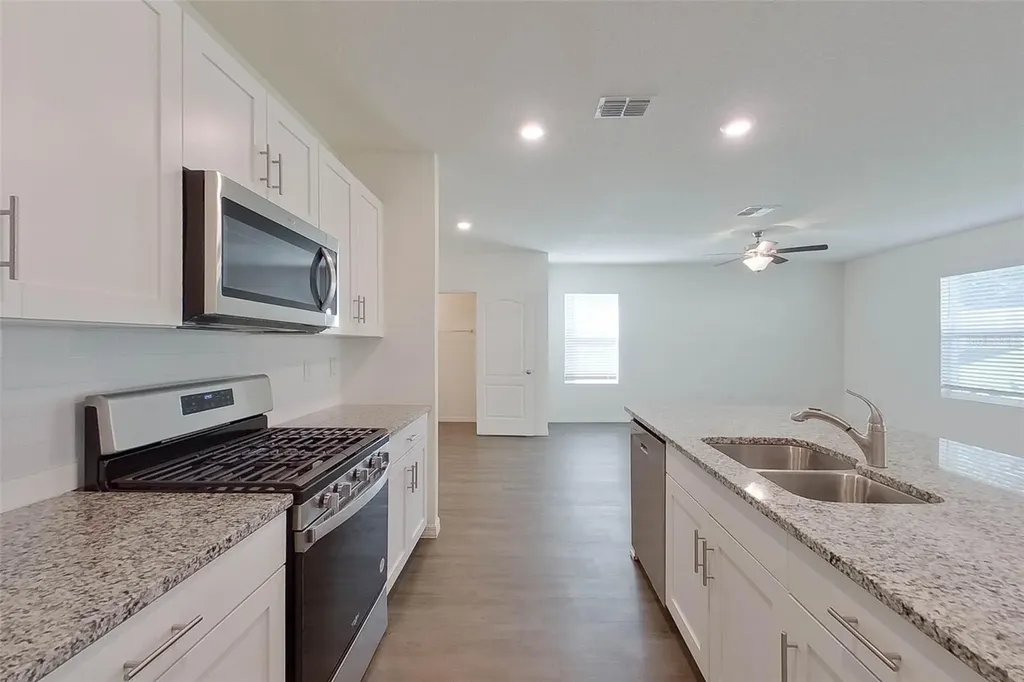 32005 Katelin Circle Leesburg FL 34748