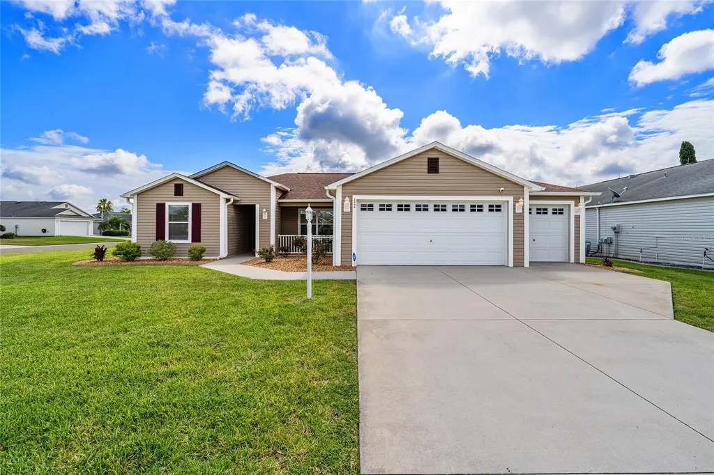 2446 Hopespring Loop The Villages FL 32162