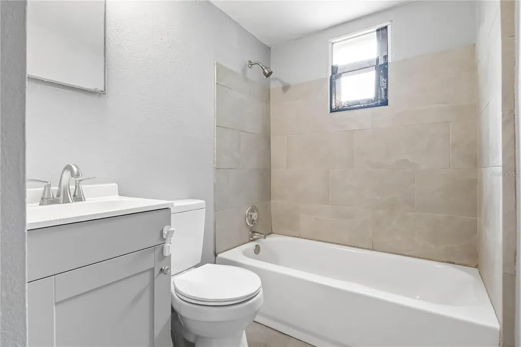 3305 Oakley Avenue St Petersburg FL 33712