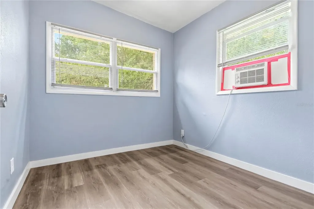 3305 Oakley Avenue St Petersburg FL 33712