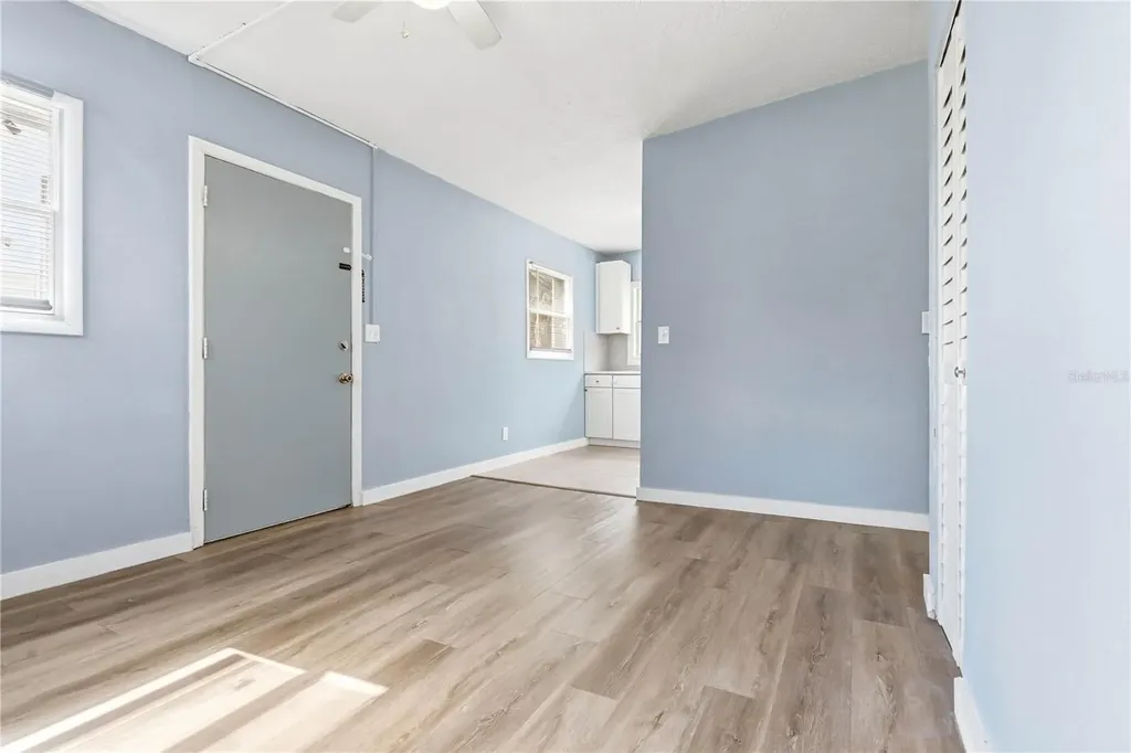3305 Oakley Avenue St Petersburg FL 33712