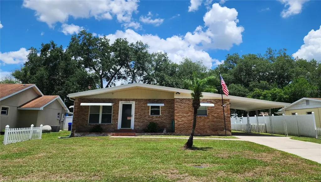 1023 Bonnie Drive Lakeland FL 33803