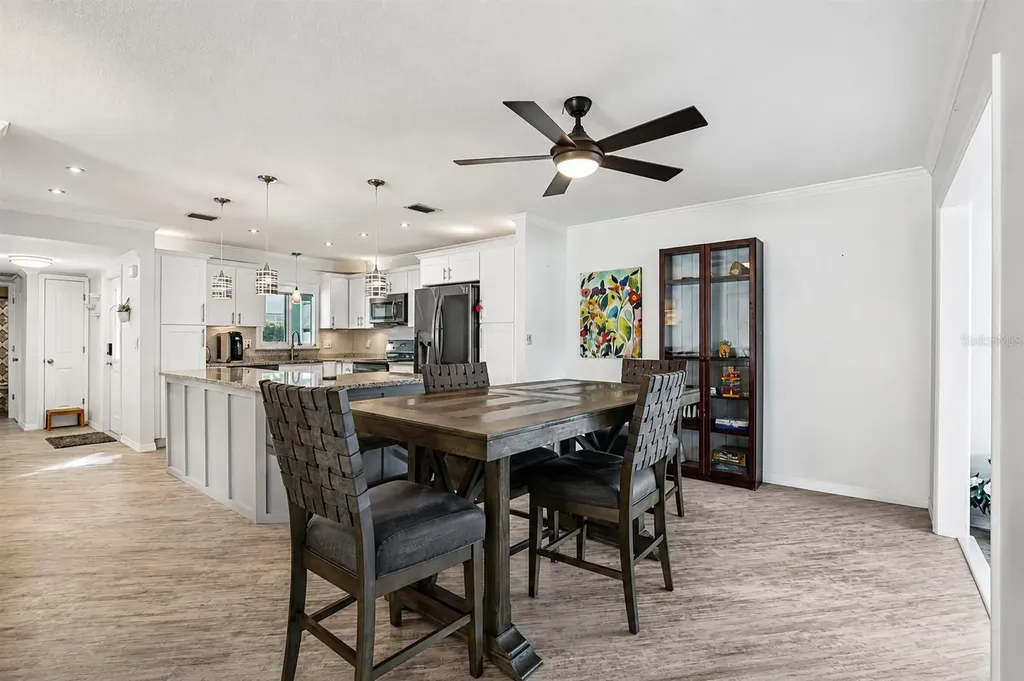 2731 Riverbluff Way Sarasota FL 34231