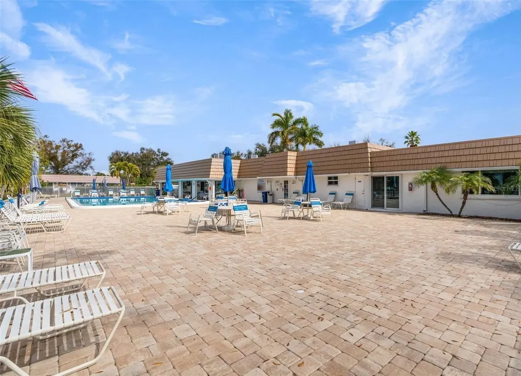 2731 Riverbluff Way Sarasota FL 34231