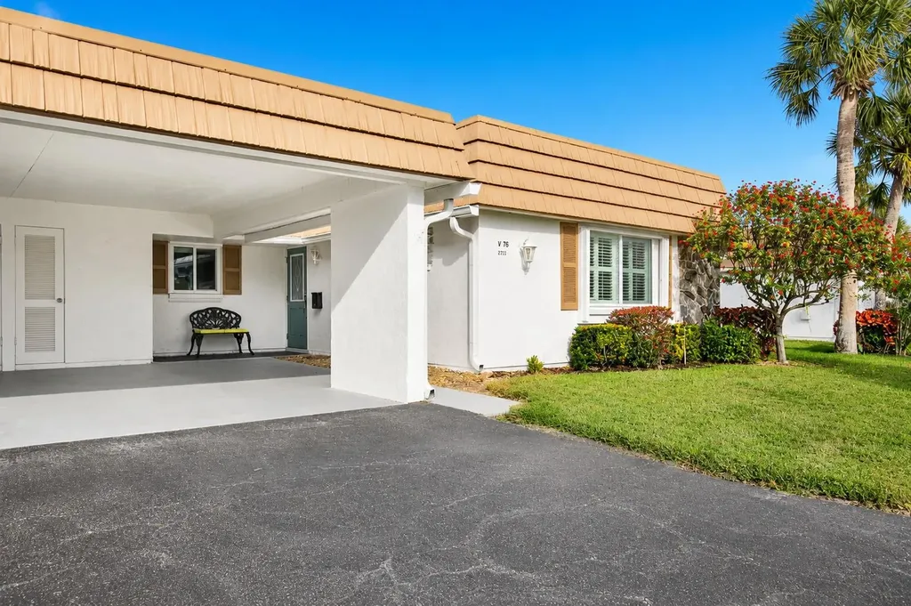 2731 Riverbluff Way Sarasota FL 34231