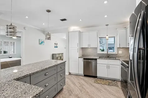 2731 Riverbluff Way Sarasota FL 34231