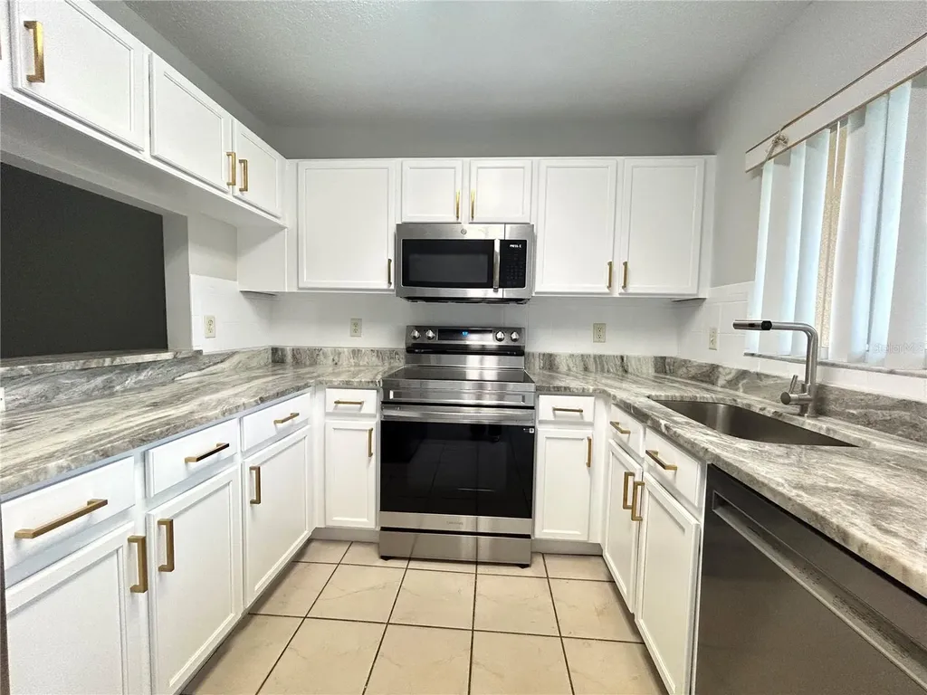 1727 Fluorshire Drive Brandon FL 33511