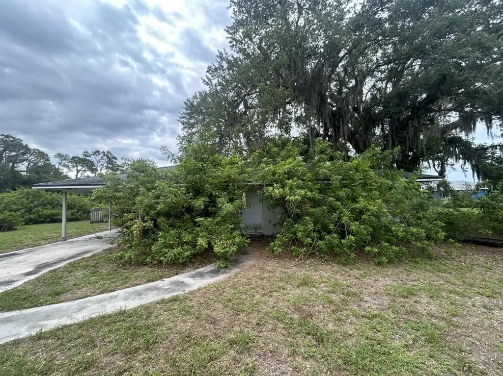 365 N Spring Lake Boulevard NW Port Charlotte FL 33952