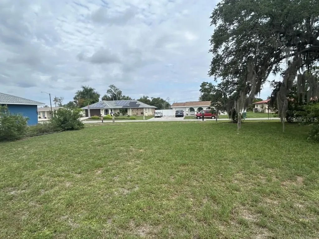 365 N Spring Lake Boulevard NW Port Charlotte FL 33952
