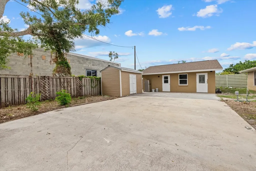 2818 Olympic Street Sarasota FL 34231