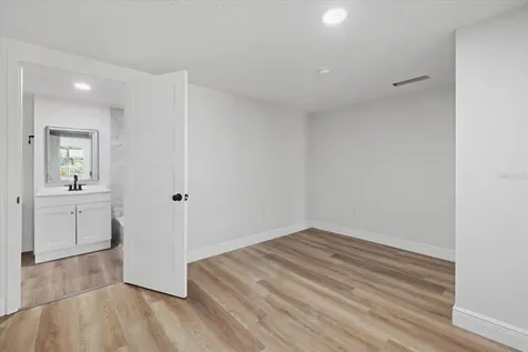 2818 Olympic Street Sarasota FL 34231