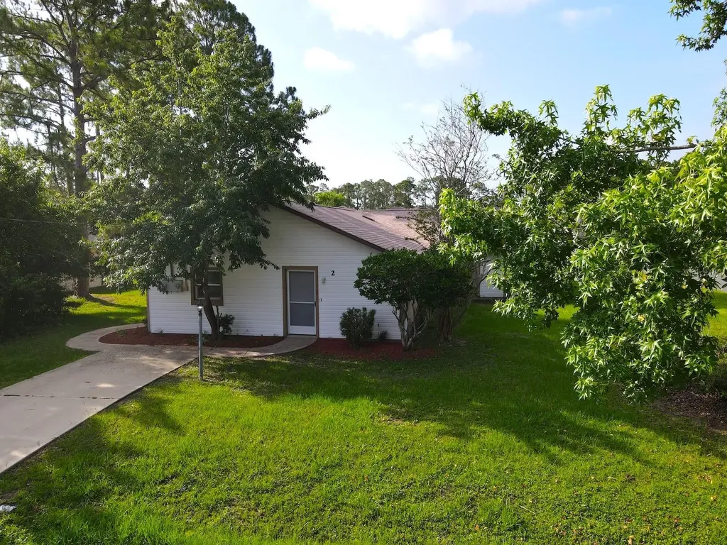 2 Plateau Lane Palm Coast FL 32164
