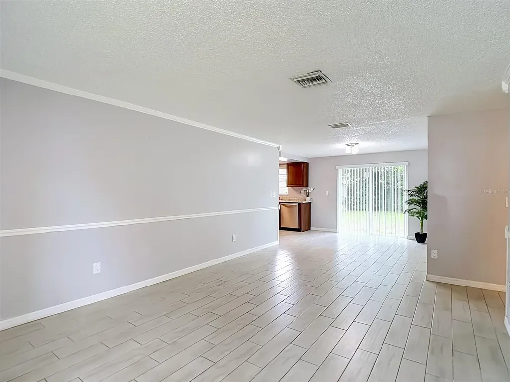 903 Carrie Cove Valrico FL 33594