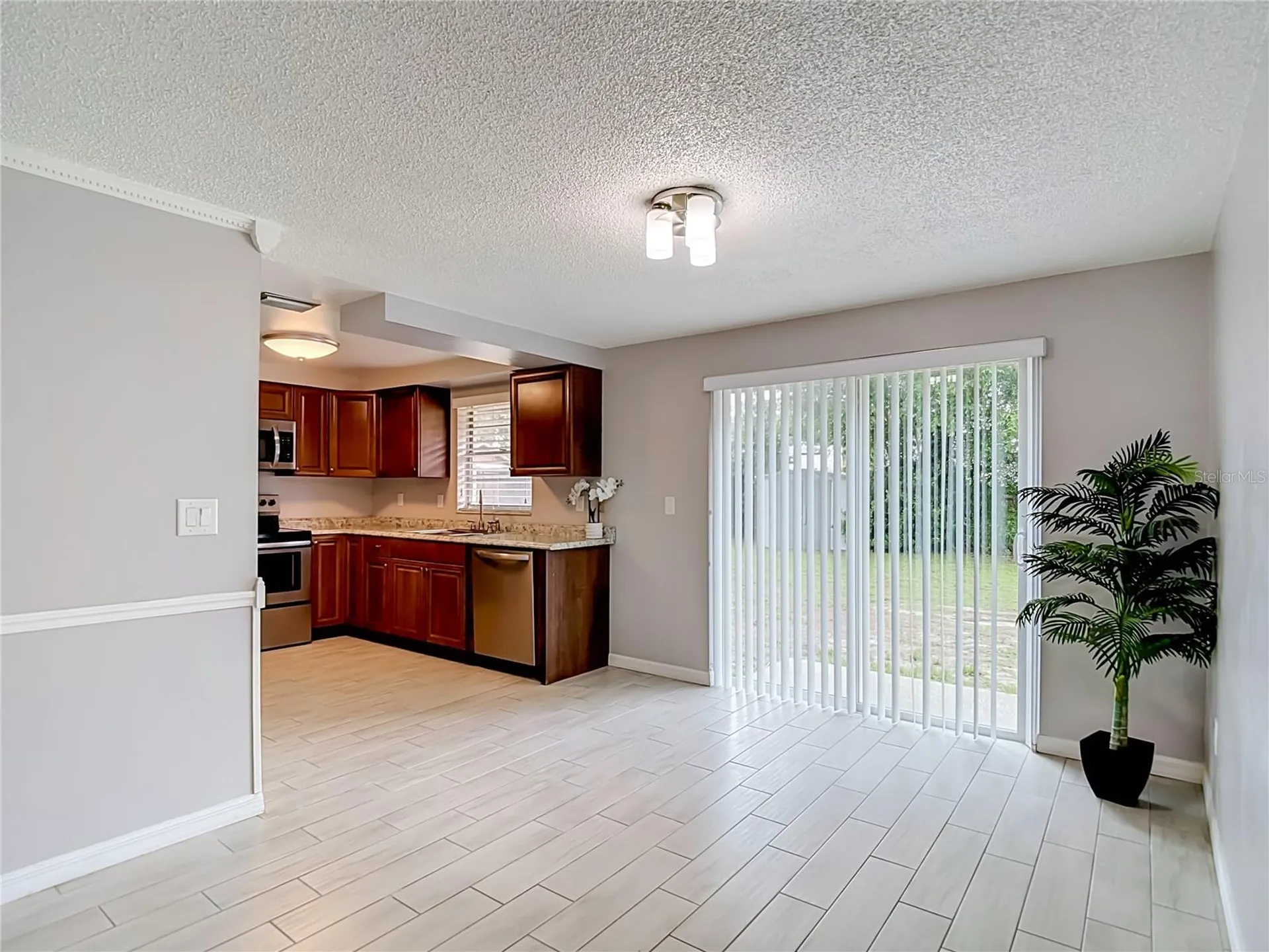 903 Carrie Cove Valrico FL 33594