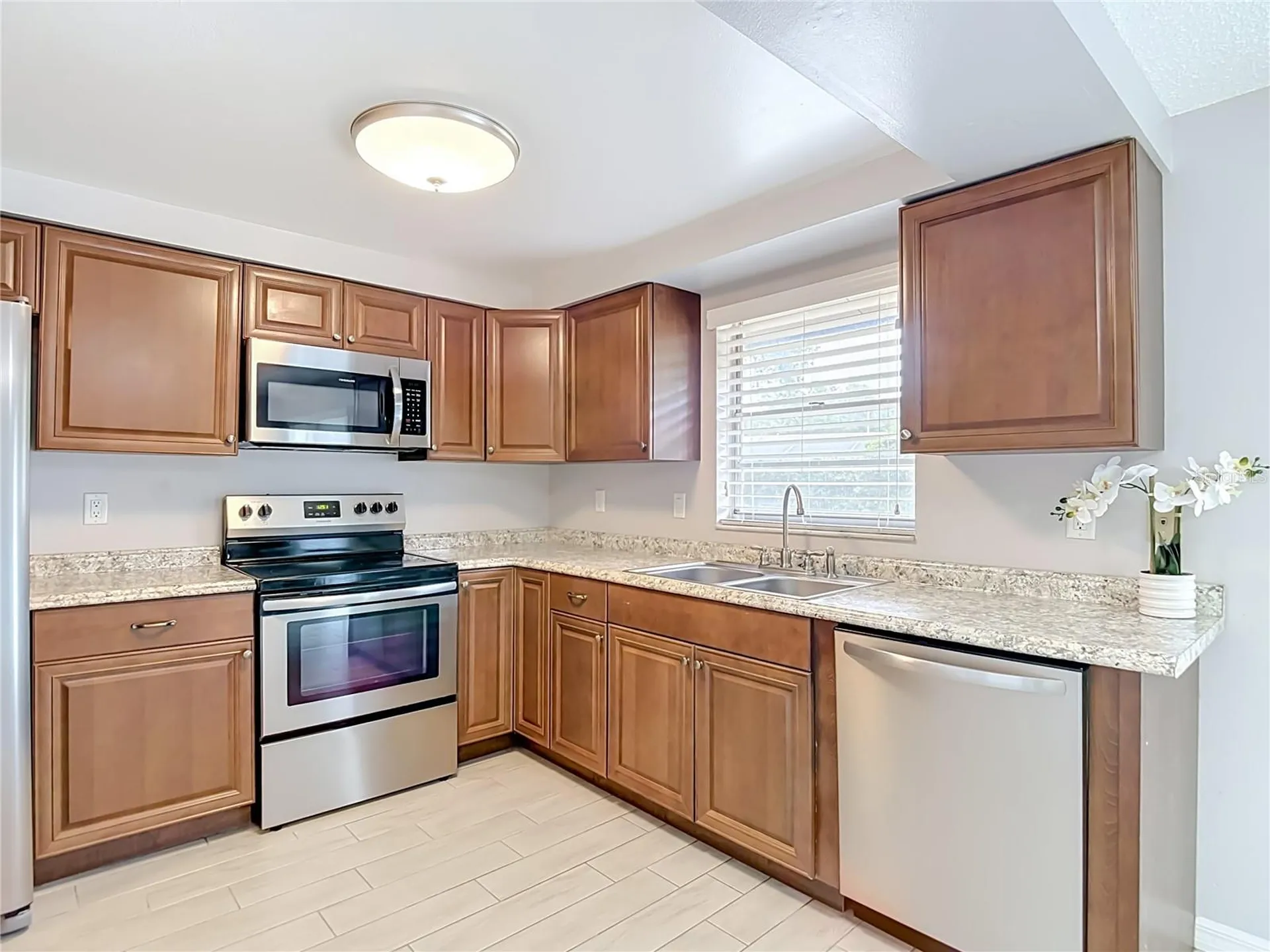 903 Carrie Cove Valrico FL 33594
