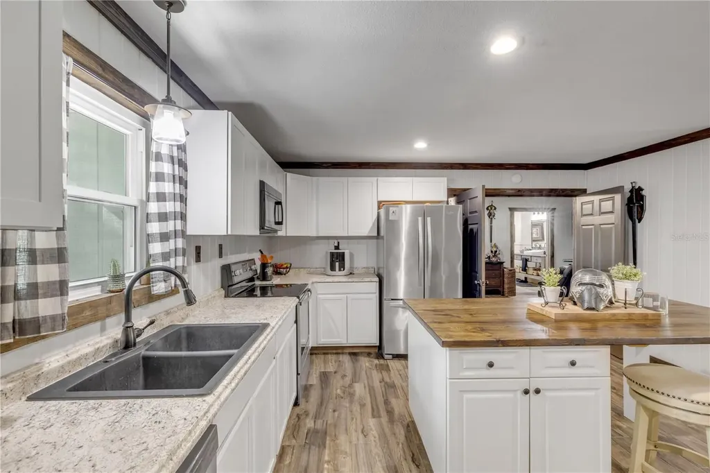 2195 W Poinsettia Drive Port Orange FL 32128