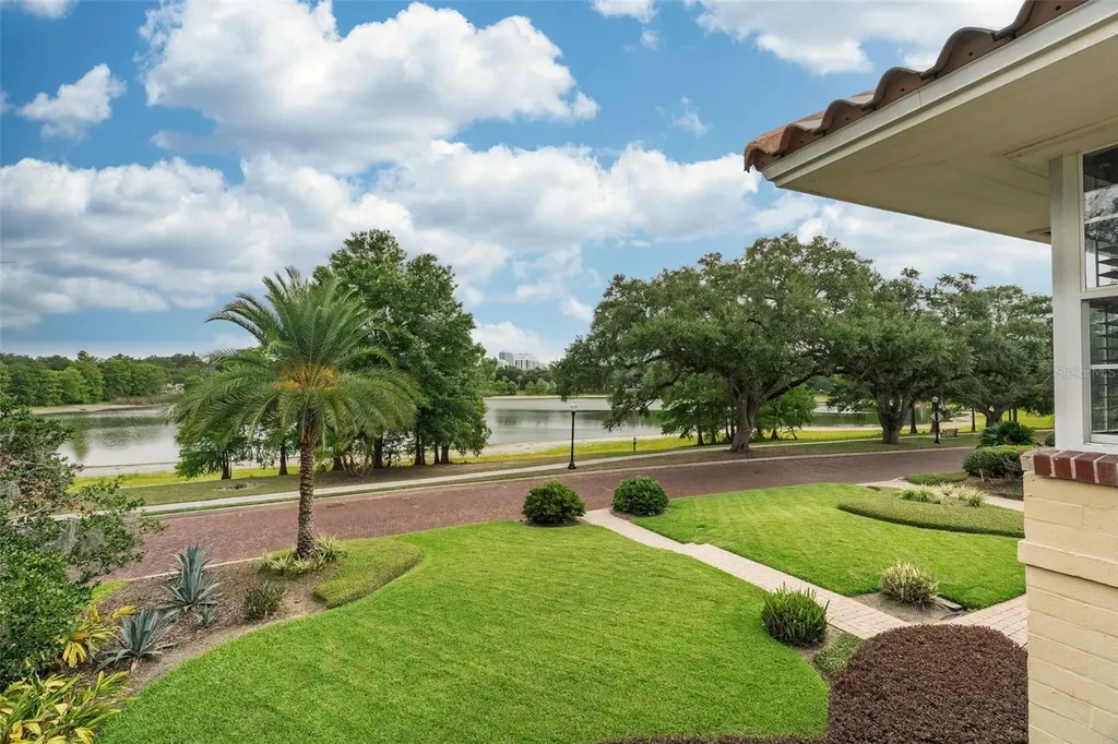 830 Lake Davis Drive Orlando FL 32806