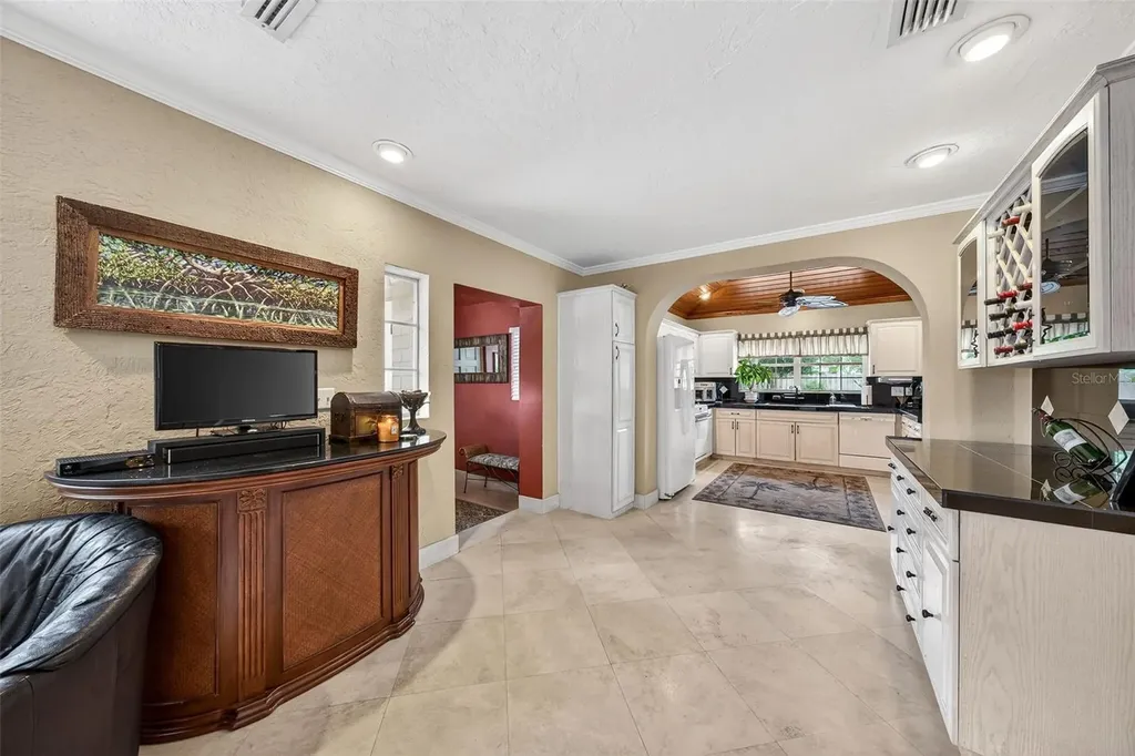 830 Lake Davis Drive Orlando FL 32806