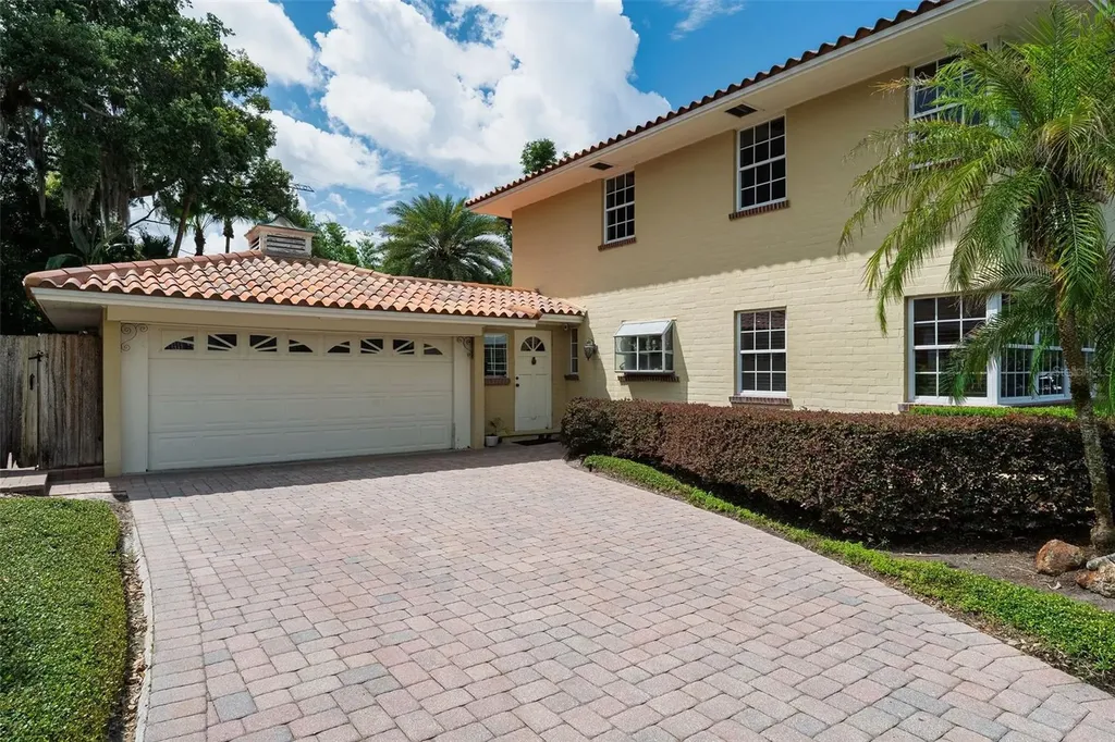 830 Lake Davis Drive Orlando FL 32806