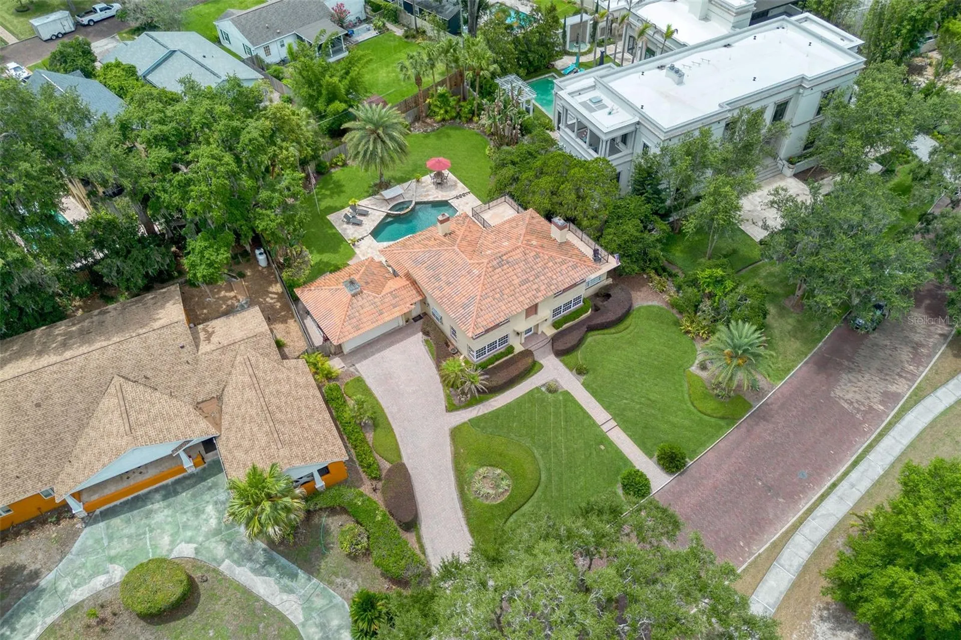 830 Lake Davis Drive Orlando FL 32806