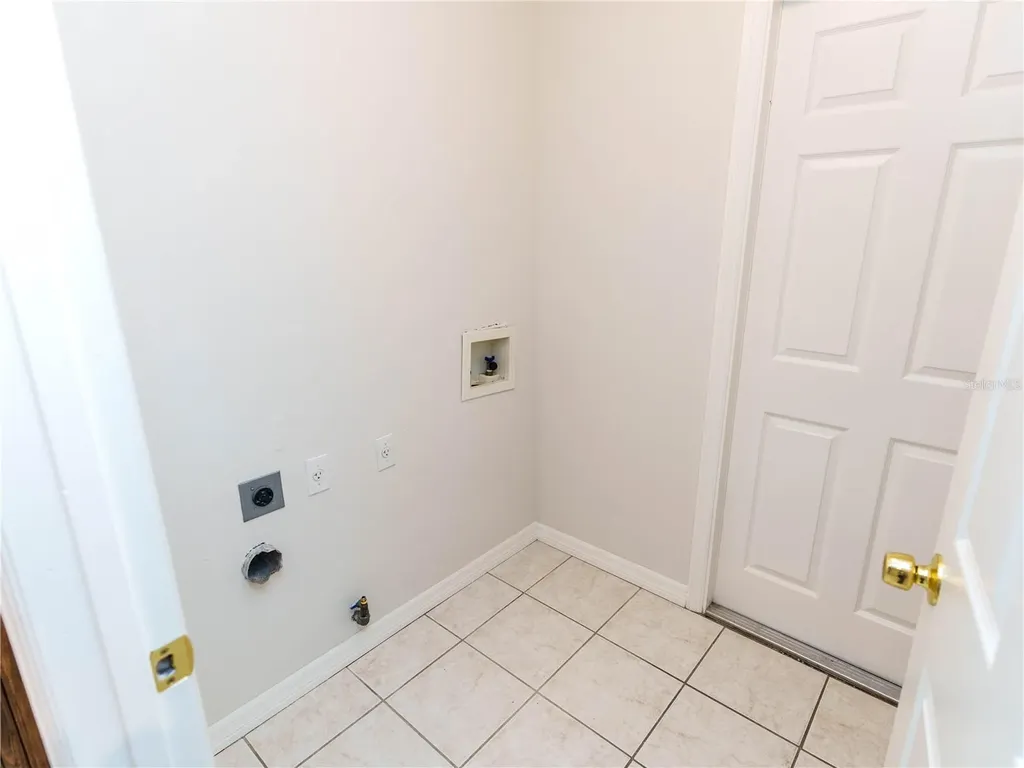 18915 Nest Fern Circle Tampa FL 33647