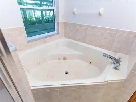 18915 Nest Fern Circle Tampa FL 33647