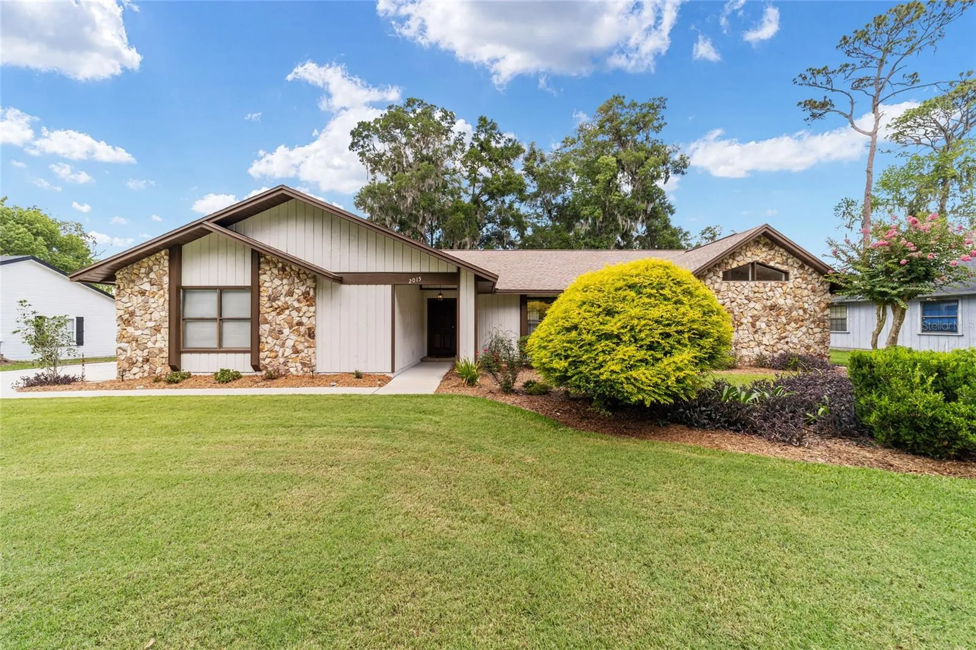 2015 SE 34th Street Ocala FL 34471