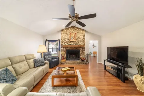 2015 SE 34th Street Ocala FL 34471