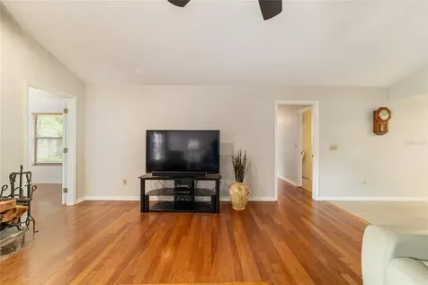 2015 SE 34th Street Ocala FL 34471