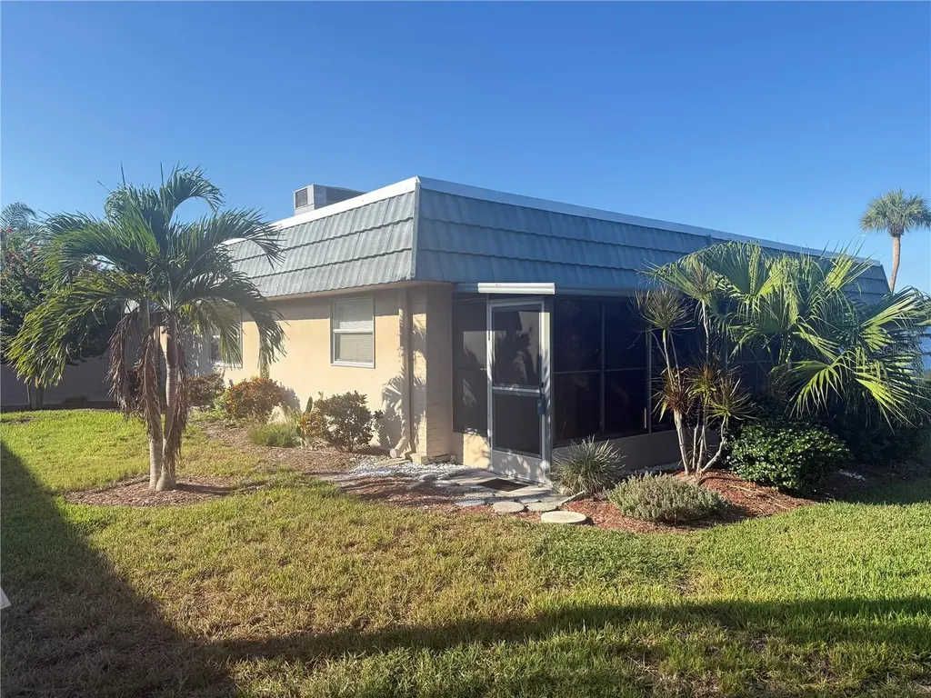 1802 Bedford Terrace Sun City Center FL 33573