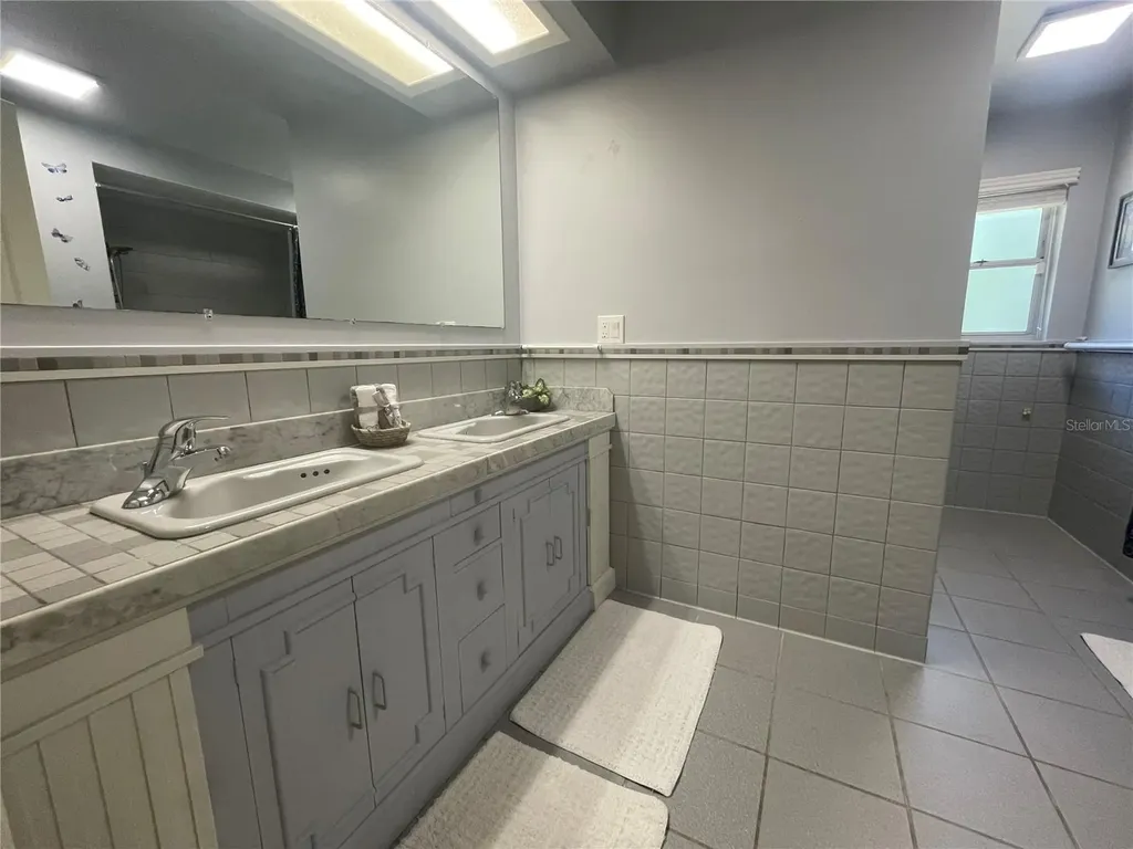 1624 Sandstone Court Clearwater FL 33756