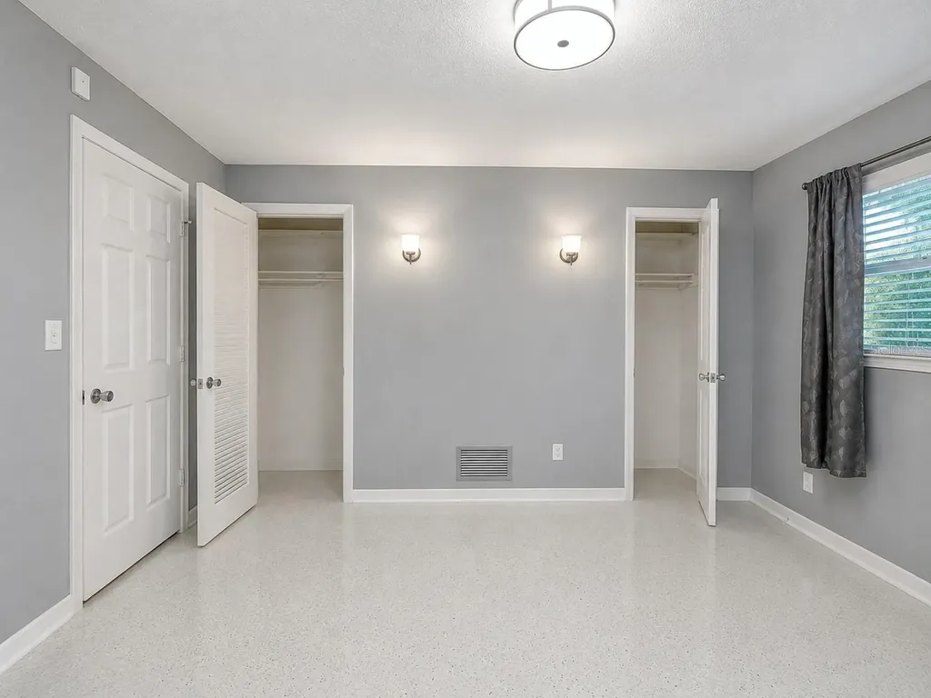 1624 Sandstone Court Clearwater FL 33756
