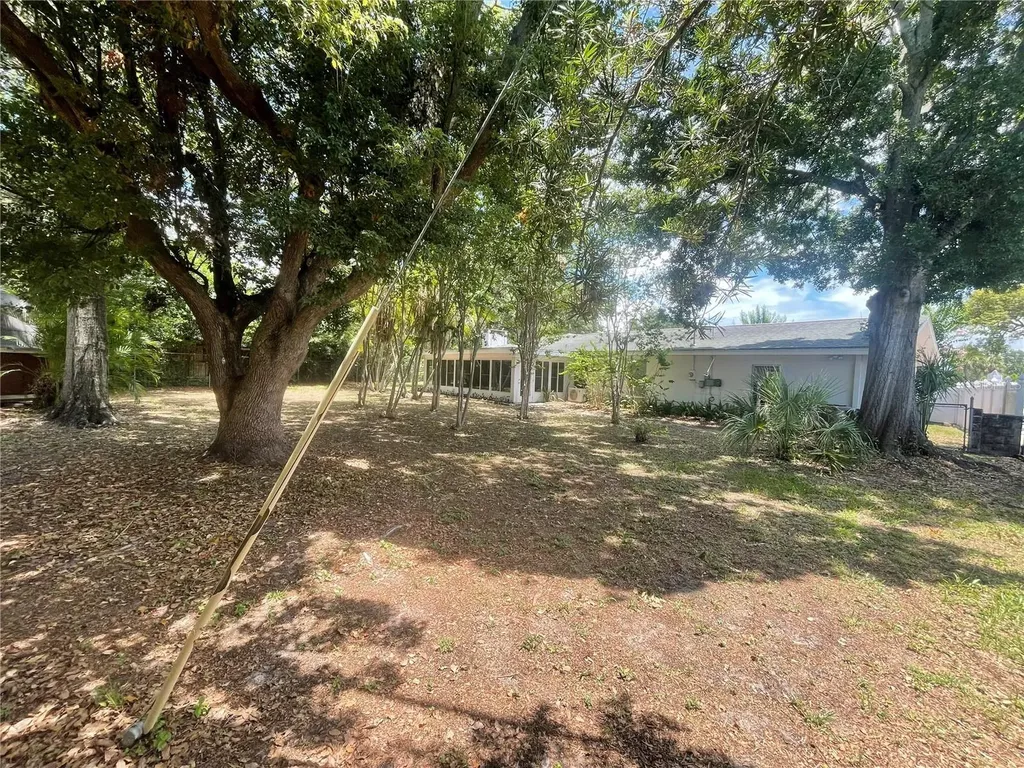 1624 Sandstone Court Clearwater FL 33756
