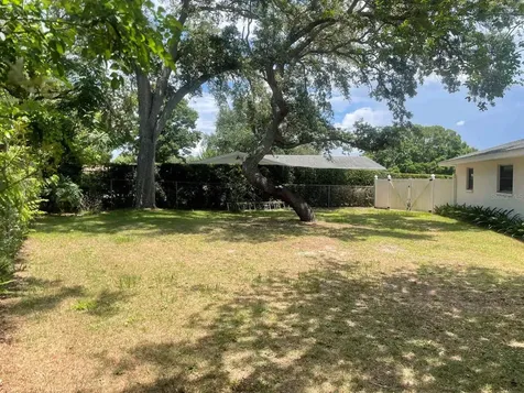 1624 Sandstone Court Clearwater FL 33756