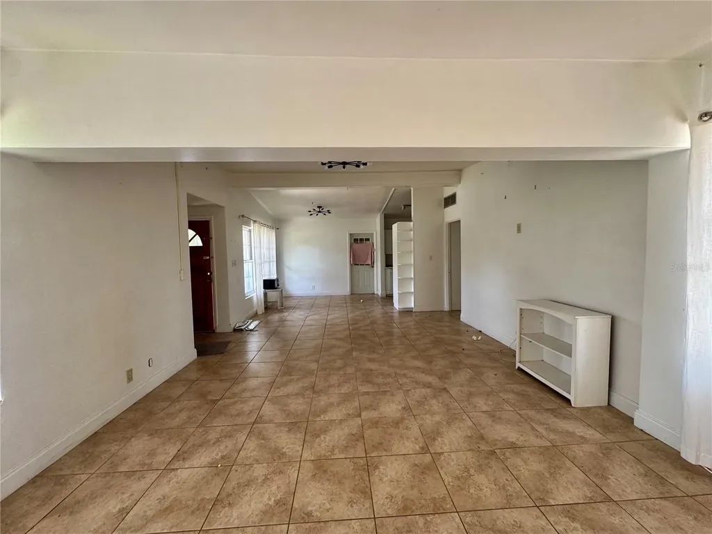 160 Pinecrest Drive Sanford FL 32773