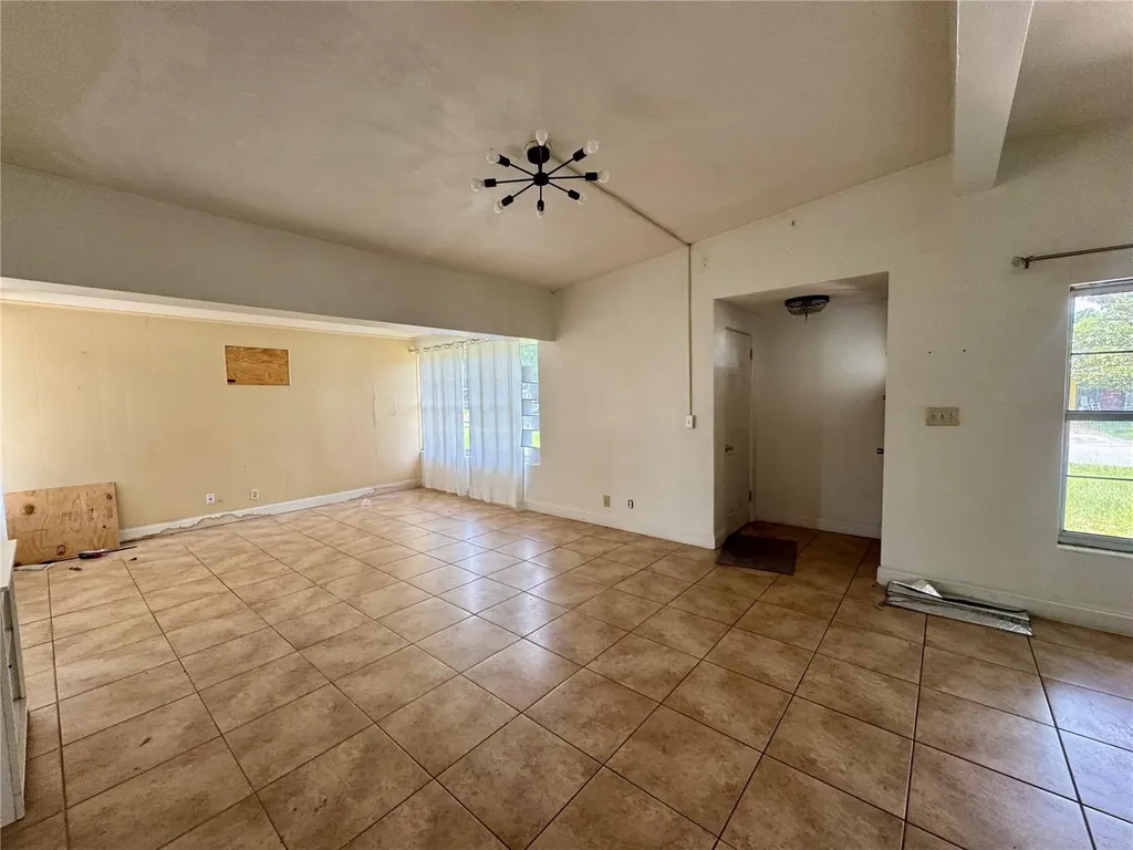 160 Pinecrest Drive Sanford FL 32773