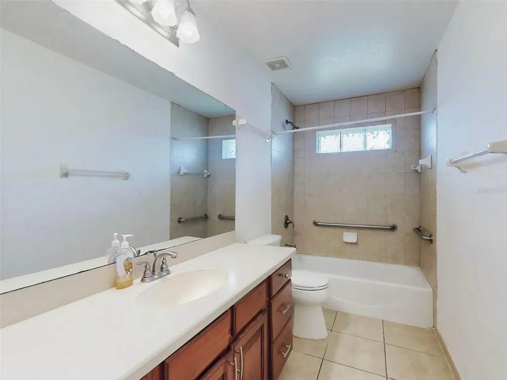 203 N Duss Street New Smyrna Beach FL 32168