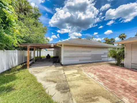 203 N Duss Street New Smyrna Beach FL 32168