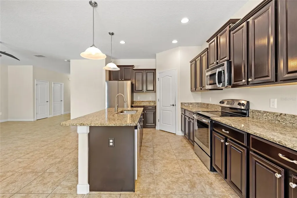 2892 Spring Breeze Way Kissimmee FL 34744