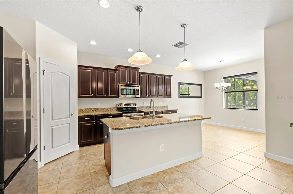 2892 Spring Breeze Way Kissimmee FL 34744
