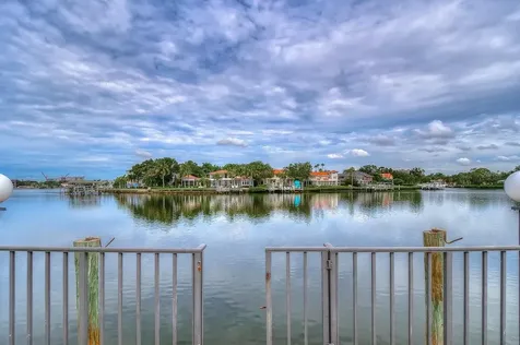 4929 W Bay Way Drive Tampa FL 33629