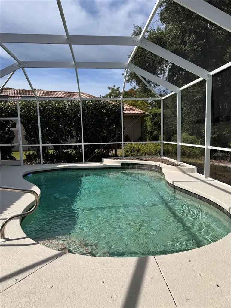 7103 Treymore Court Sarasota FL 34243