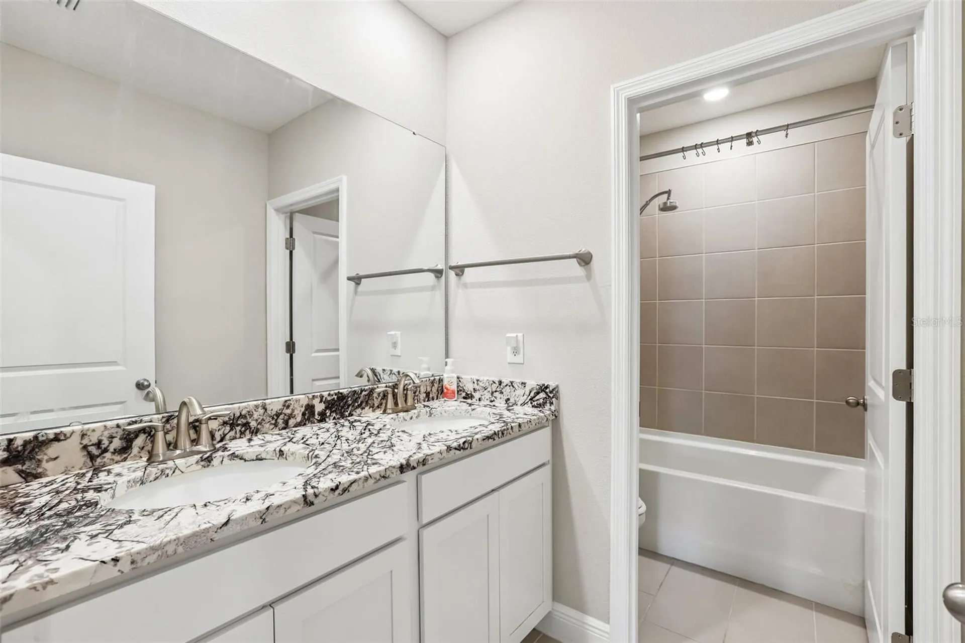 327 Mangrove Manor Drive Apollo Beach FL 33572