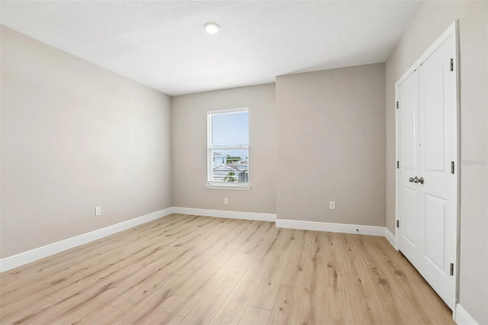327 Mangrove Manor Drive Apollo Beach FL 33572