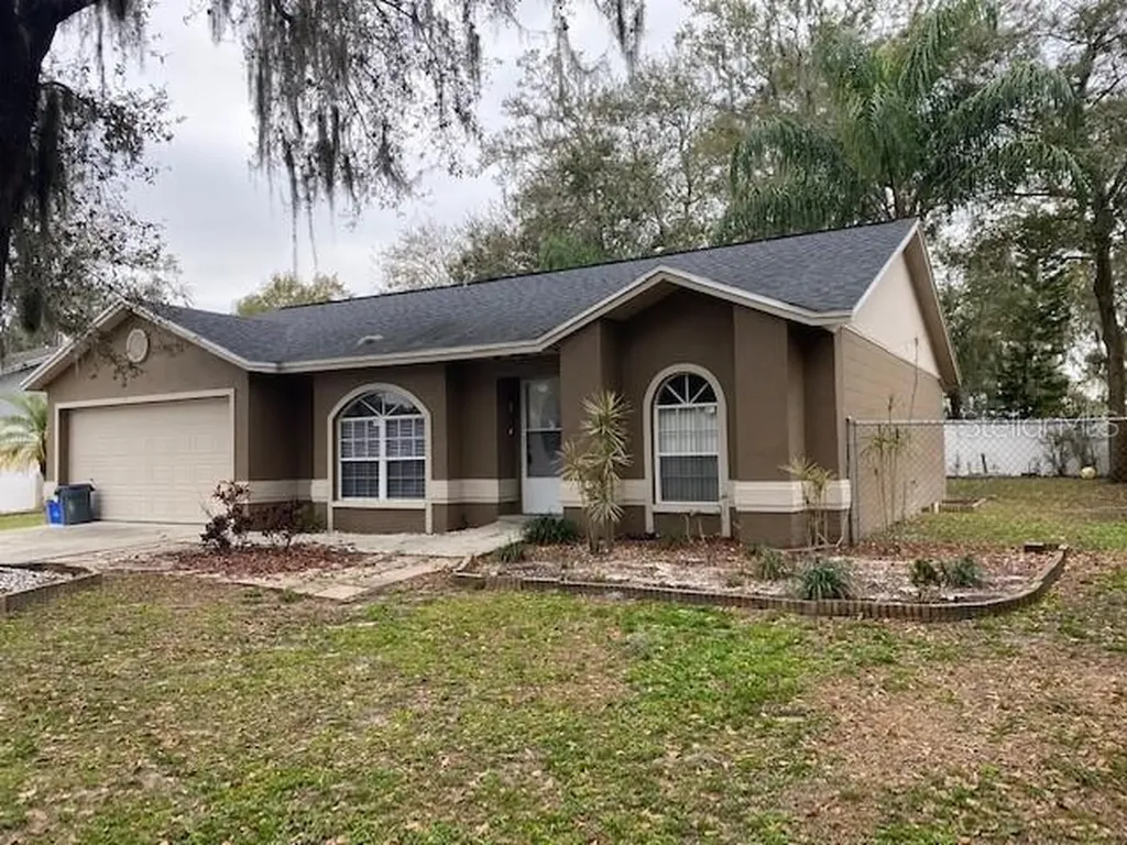 3938 Creek Woods Drive Plant City FL 33563